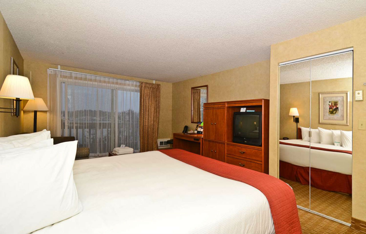 פירנצה Best Western Pier Point Inn מראה חיצוני תמונה